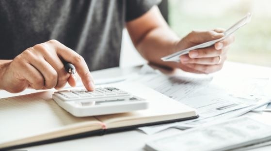 Данъчната тежест върху българите се увеличава